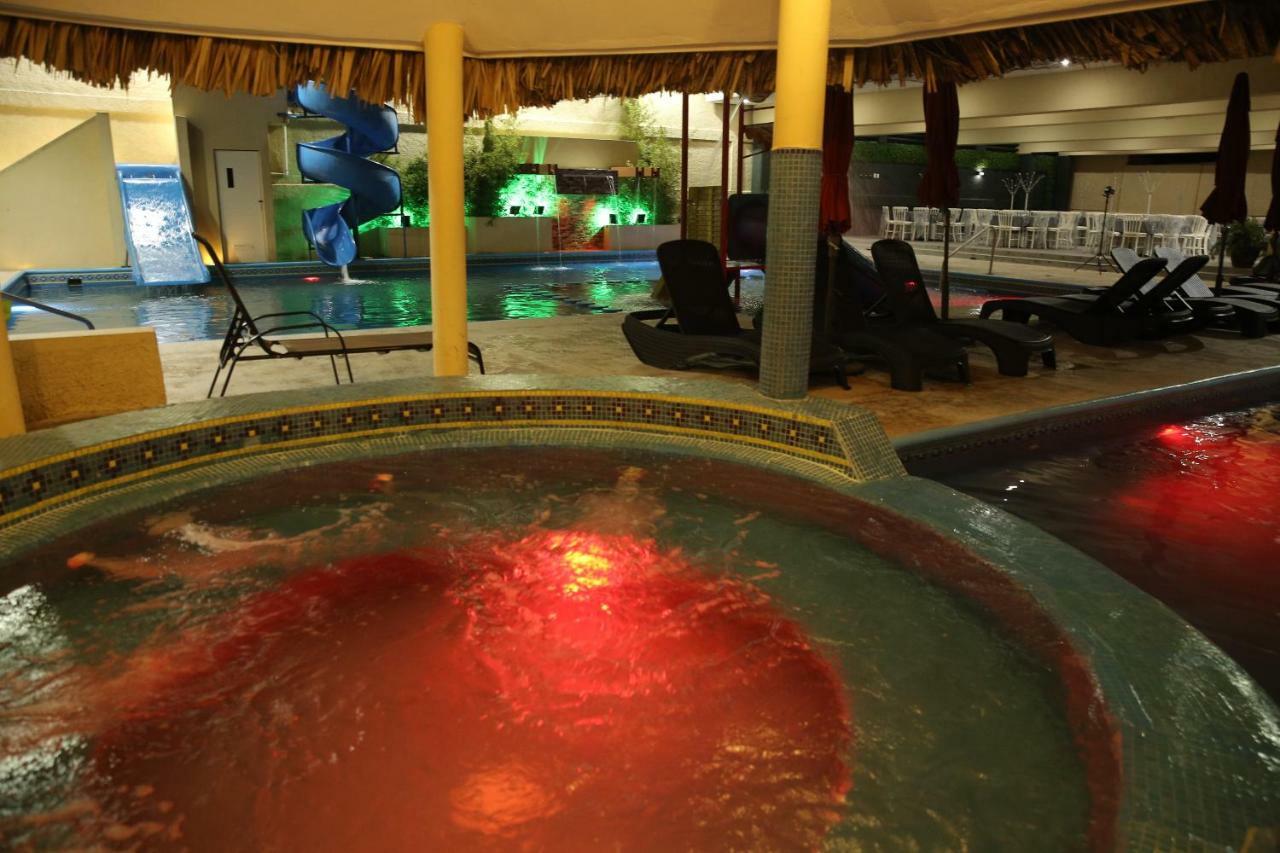 סיודד מדרו Hotel Miramar Inn מראה חיצוני תמונה